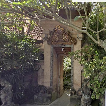 Legong Guesthouse Ubud  Exterior photo