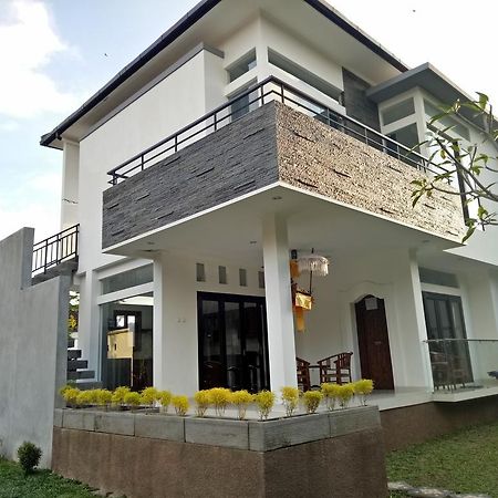Legong Guesthouse Ubud  Exterior photo